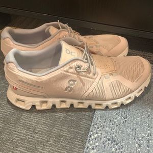 Like New Tennis Shoes worn maybe 5 times.